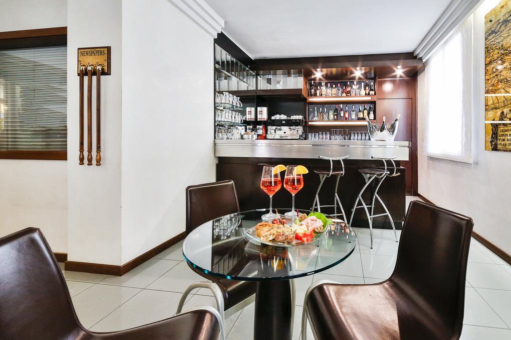 Hotel Sunset Rimini Exterior photo