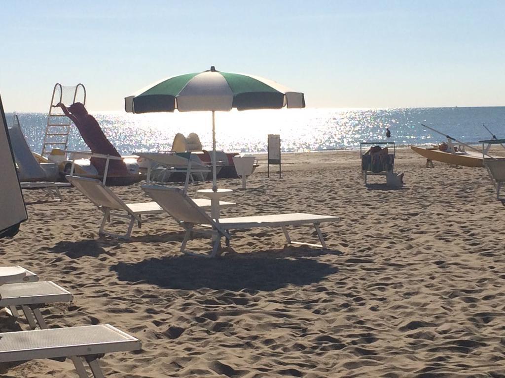 Hotel Sunset Rimini Exterior photo